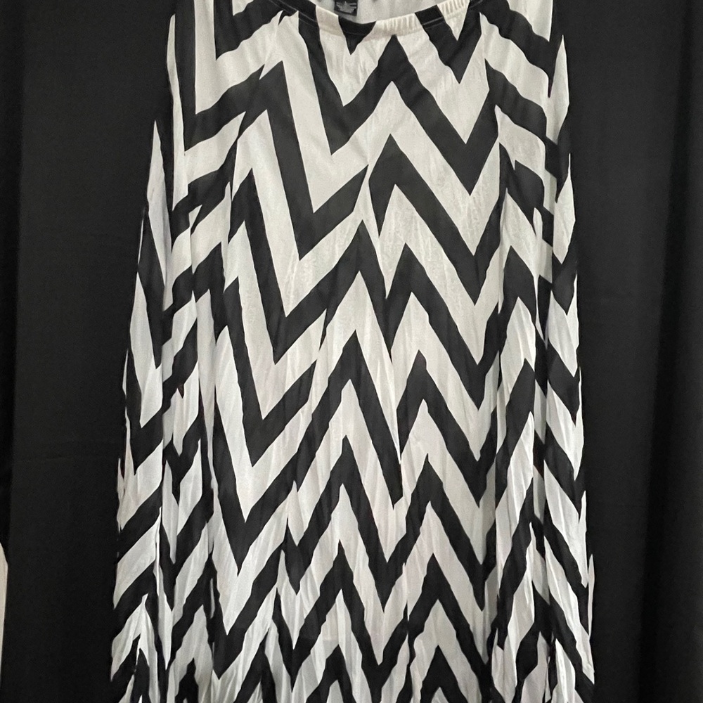 Sharagano Black and White A-Line Skirt
